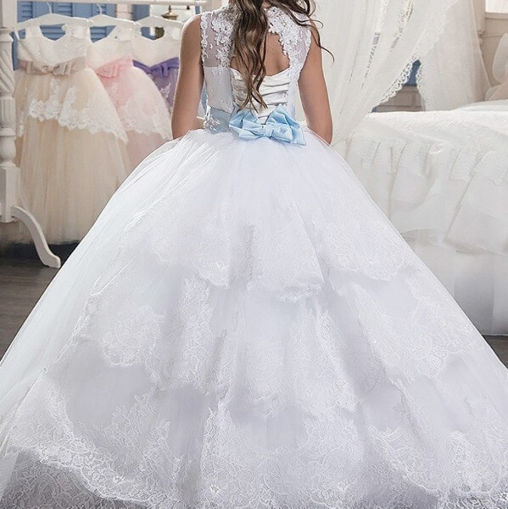 Blk Ball Gown Sleeveless